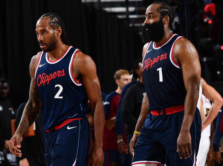 湖人21keep瓦解防守：详解手枪战术是如何制造进攻威胁42亮112回复