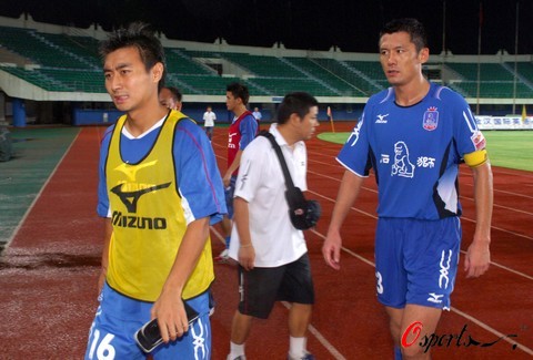 米体：维卡里奥因被自家球迷嘘而失望，考虑加盟国际米兰