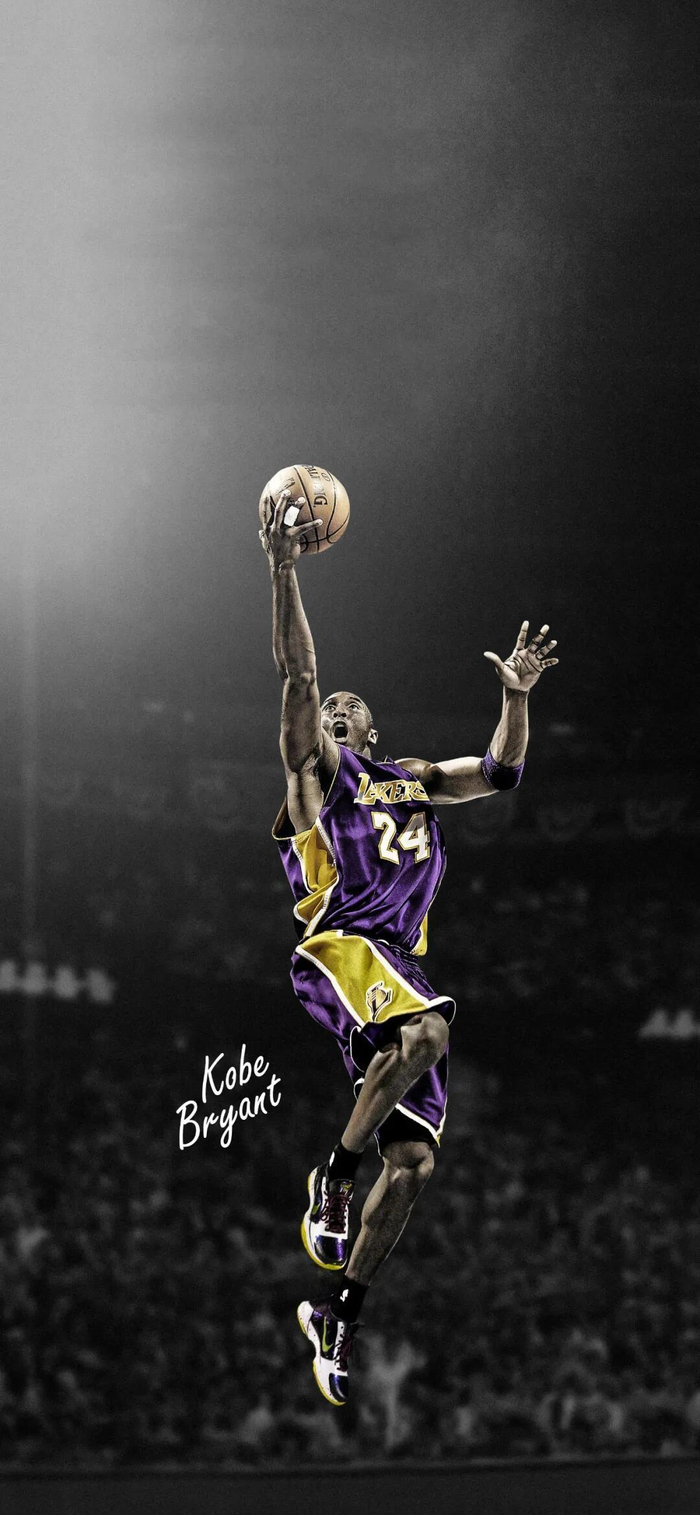 意媒：铃木彩艳可能因为手部骨折缺阵三个月，明年2至3月复出