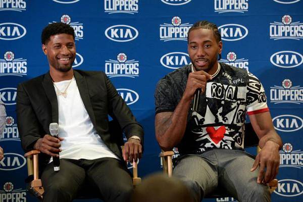 解析多伦多蓝鸟队如何利用全加拿大的市场支持在引援时获取竞争优势