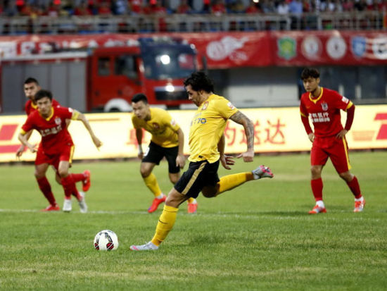 诺兰·阿雷纳多赛后谈比赛细节