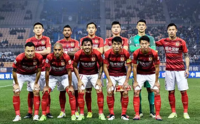 与伦纳德在