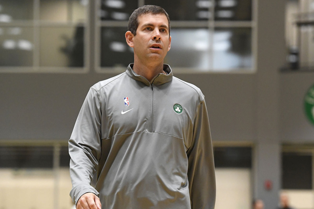 皇马换帅首战救赎记：伯纳乌迎保级队 残阵防线藏隐忧