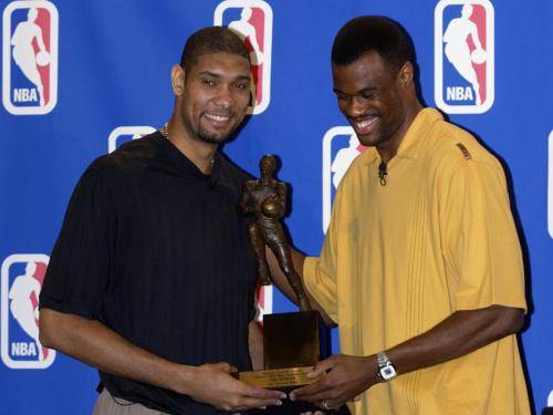 状态持续火热！本轮英超送助攻，福登最近3场比赛已造5球