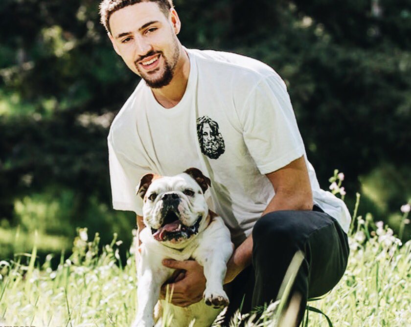 球迷：对方防他像空气一样