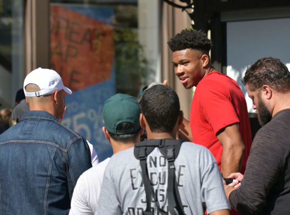 [NBA]火箭3潜力球员太不稳！史密斯神经刀，伊森连崩，谢泼德攻守全垮